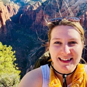 Meet your Posher, Mandy